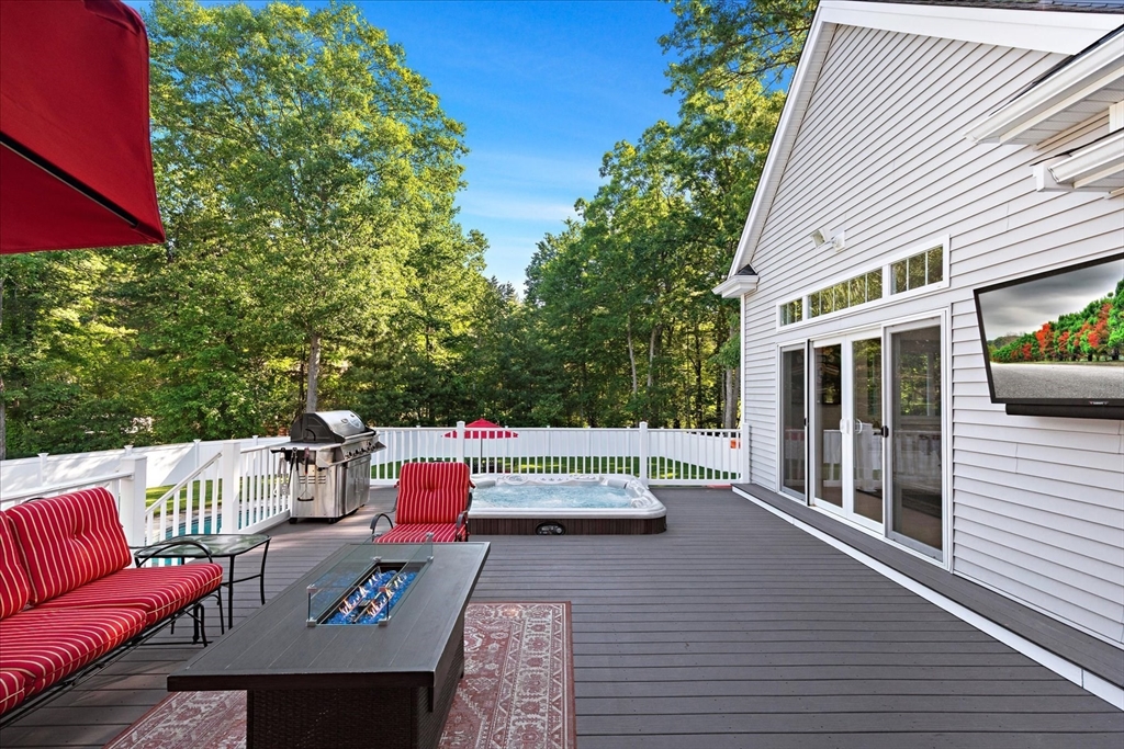 71 Silver Fox Road Franklin, MA 02038 - Photo 31 of 41 Gallery Image 31