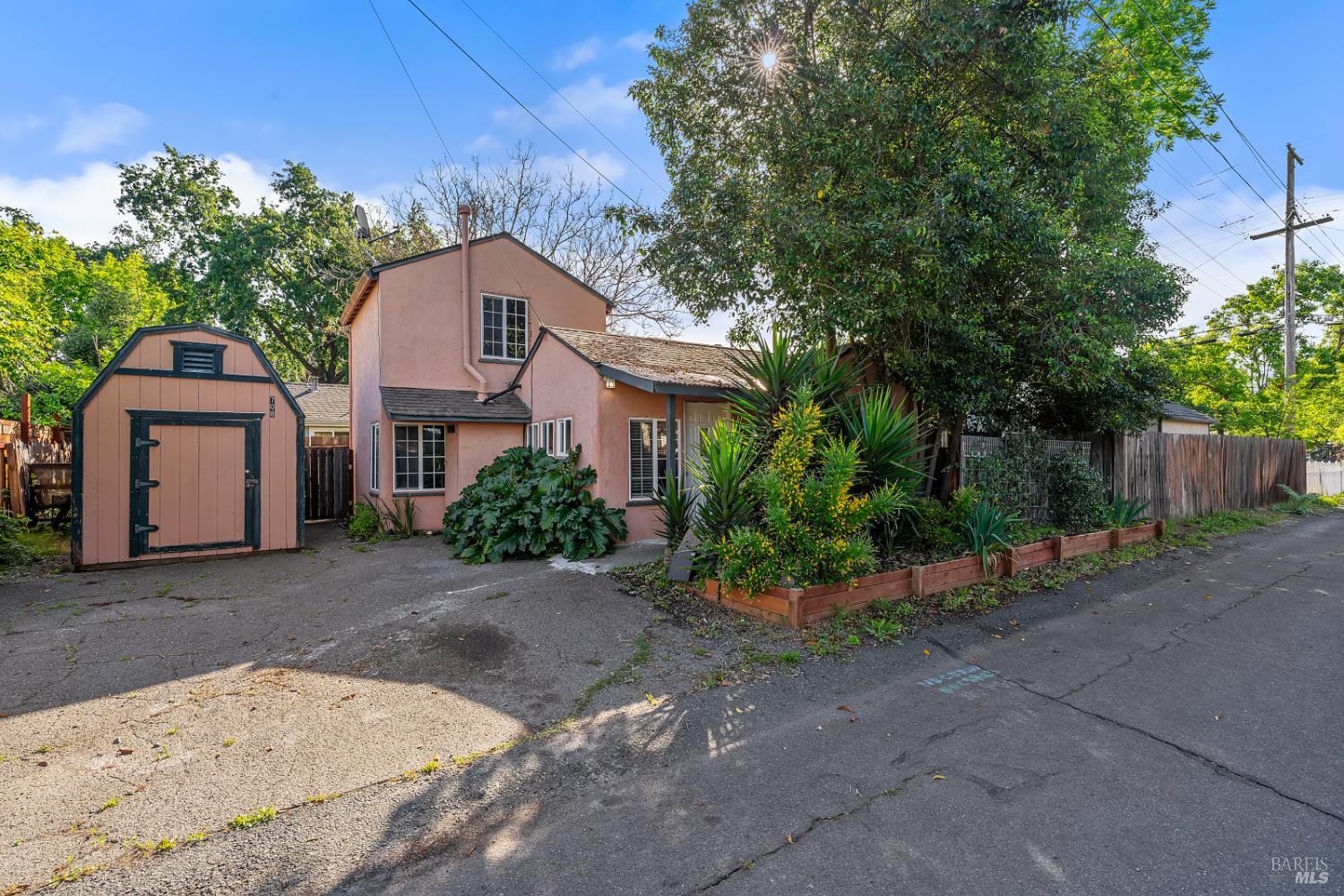 227 Hewett Street Santa Rosa, CA 95401 - Photo 53 of 73