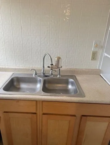 $2,200 | 303 North State Street, Concord, NH 03301