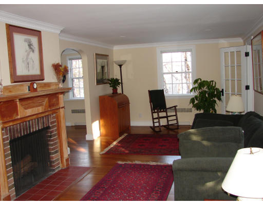 68 Pine Crest Road Newton, MA 02459 - Photo 3 of 16