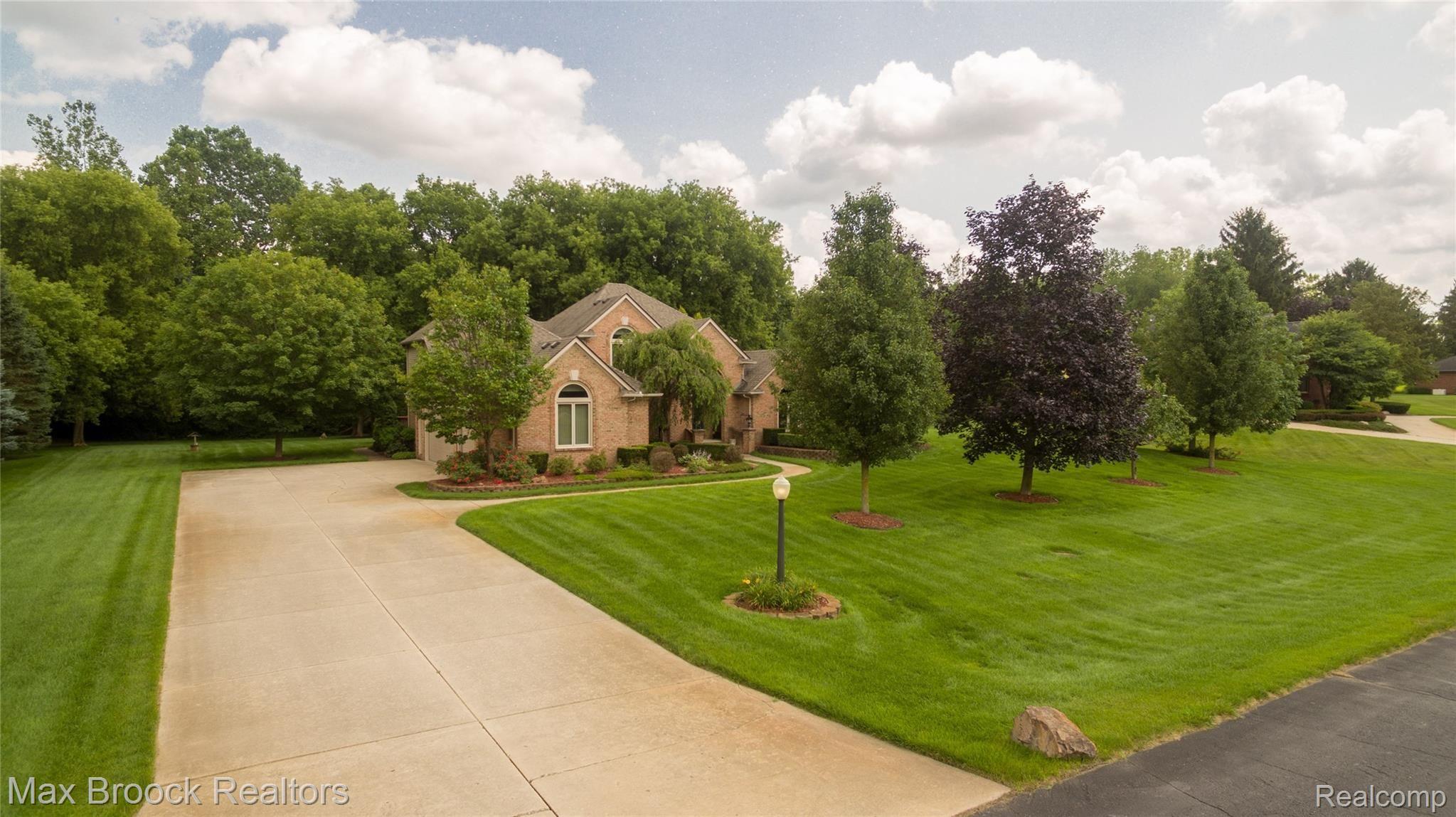 73304 Windmill Lane Romeo, MI 48065 - Photo 44 of 48 DJI_0380-HDR.jpg