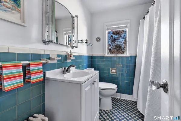 $550,000 | 148 Crane Street, Fairfield, CT 06825