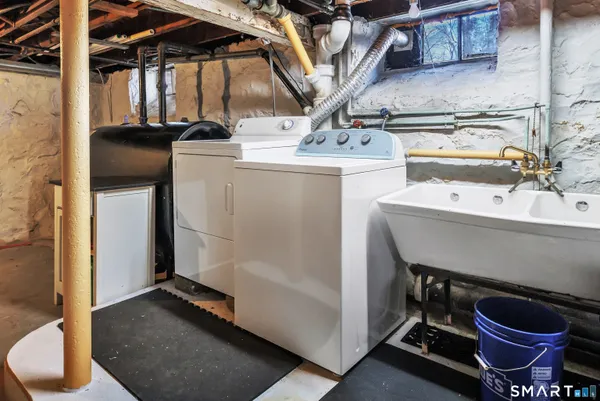 $550,000 | 148 Crane Street, Fairfield, CT 06825