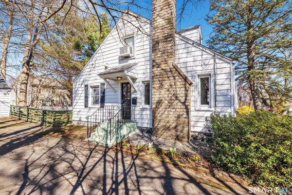 $550,000 | 148 Crane Street, Fairfield, CT 06825