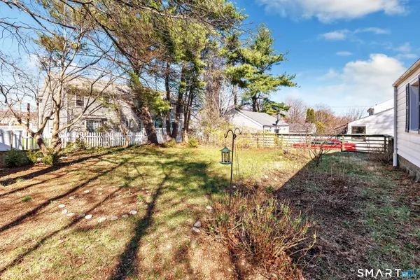 $550,000 | 148 Crane Street, Fairfield, CT 06825