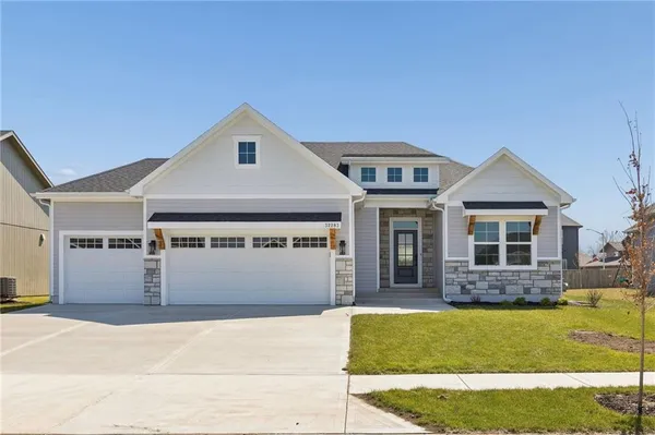 $549,990 | 32283 West 165th Street, Gardner, KS 66030