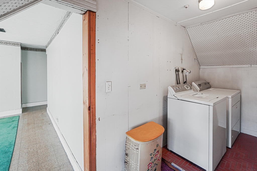 1459 Grafton Road Millbury, MA 01527 - Photo 30 of 42 a utility room with dryer and washer