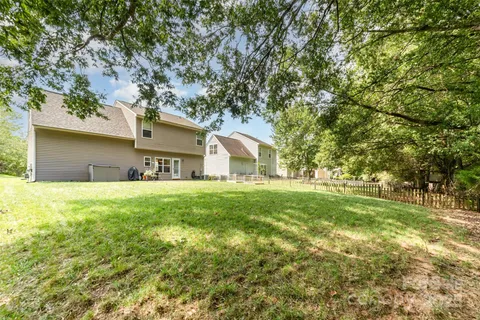 $374,900 | 7900 Rolling Meadows Lane, Huntersville, NC 28078