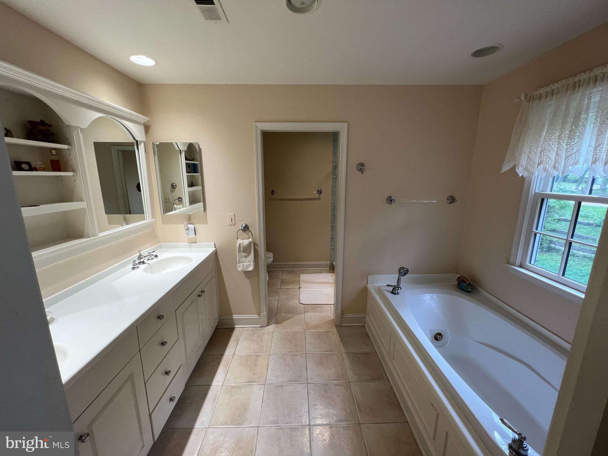 1810 Ruxton Road Towson, MD 21204 - Photo 16 of 16