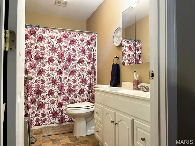 $349,000 | 12048 Hidden Meadow Lane, Dexter, MO 63841