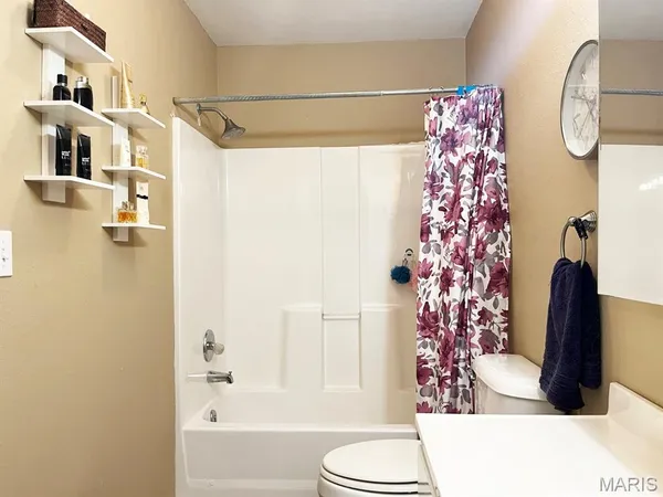 $334,000 | 12048 Hidden Meadow Lane, Dexter, MO 63841