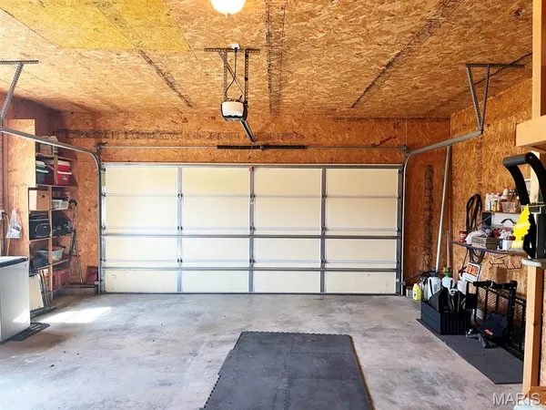 $334,000 | 12048 Hidden Meadow Lane, Dexter, MO 63841