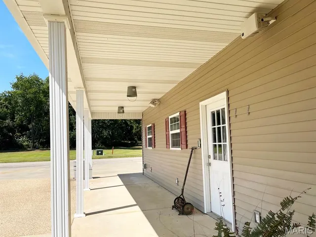 $349,000 | 12048 Hidden Meadow Lane, Dexter, MO 63841