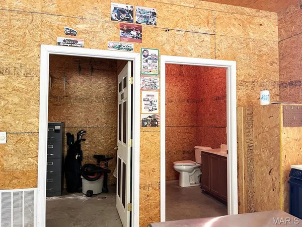 $334,000 | 12048 Hidden Meadow Lane, Dexter, MO 63841