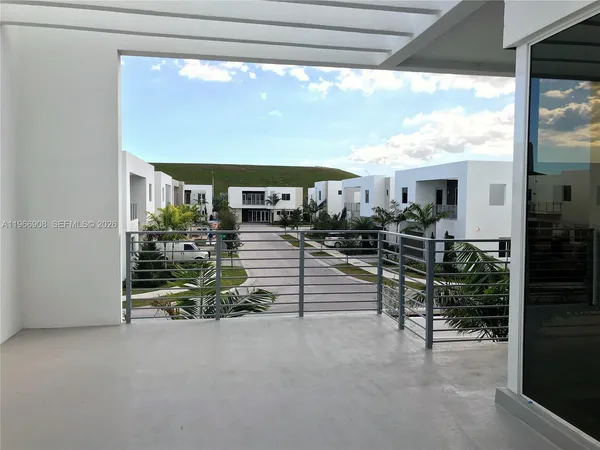 $8,000 | 10055 Northwest 75th Street, Doral, FL 33178