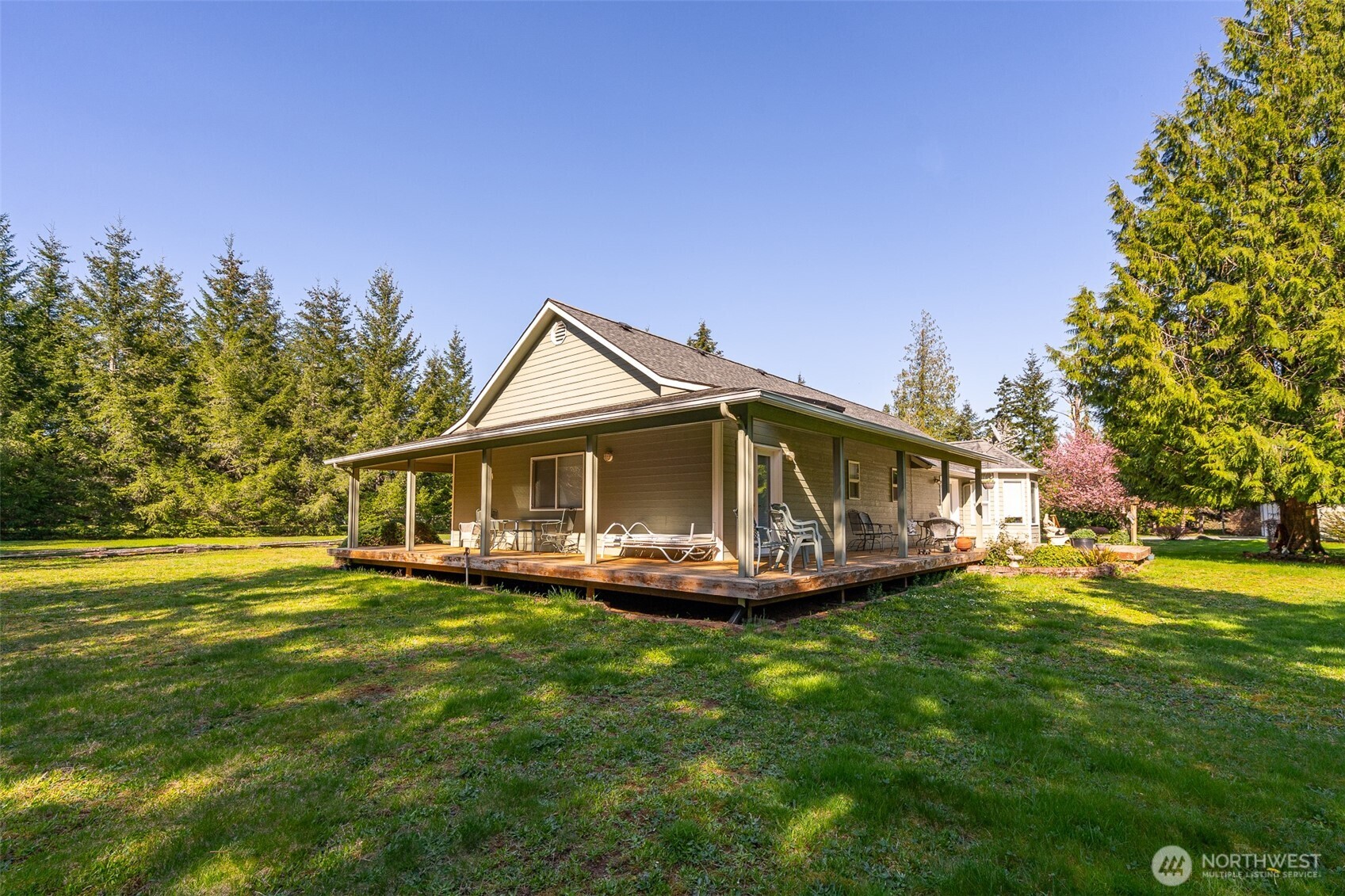 698 Logan Hill Road Chehalis, WA 98532 - Photo 5 of 35 a view of a house with a big yard