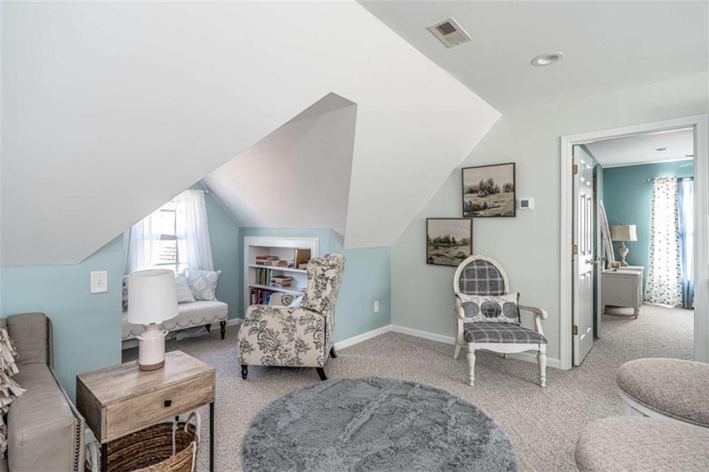 159 Ward Mountain Road Kingston, GA 30145 - Photo 46 of 75 a living room with furniture and a dining table