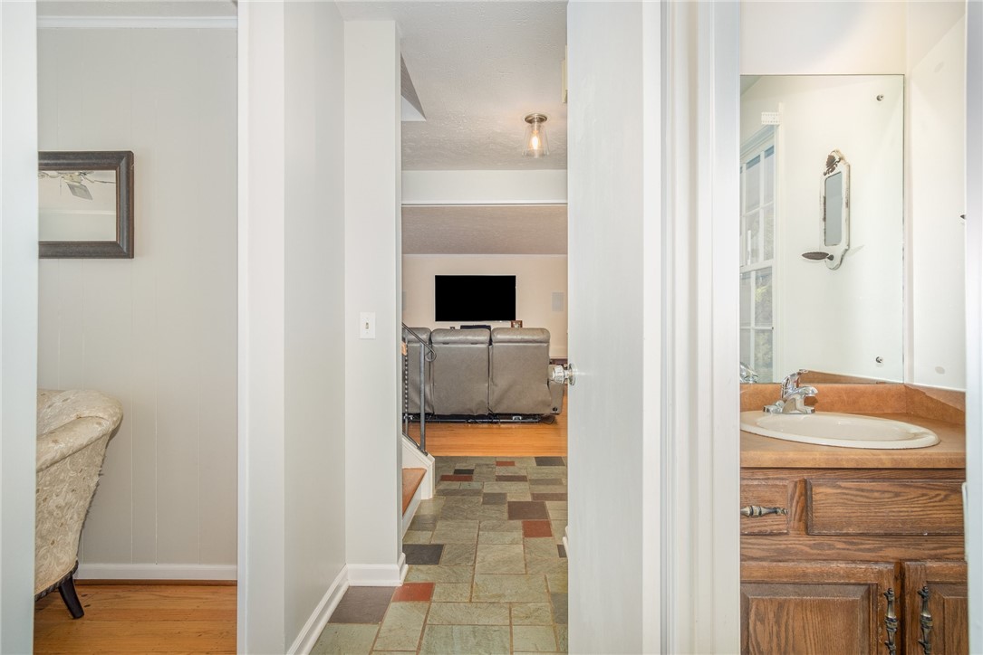 5 Old Drake Run Perinton, NY 14450 - Photo 20 of 39 VIEW FROM GARAGE ENTRY DOOR TOWARD THE LIVING ROOM