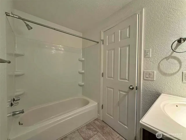 $475,000 | 8400 Northeast 141st Avenue, Vancouver, WA 98682