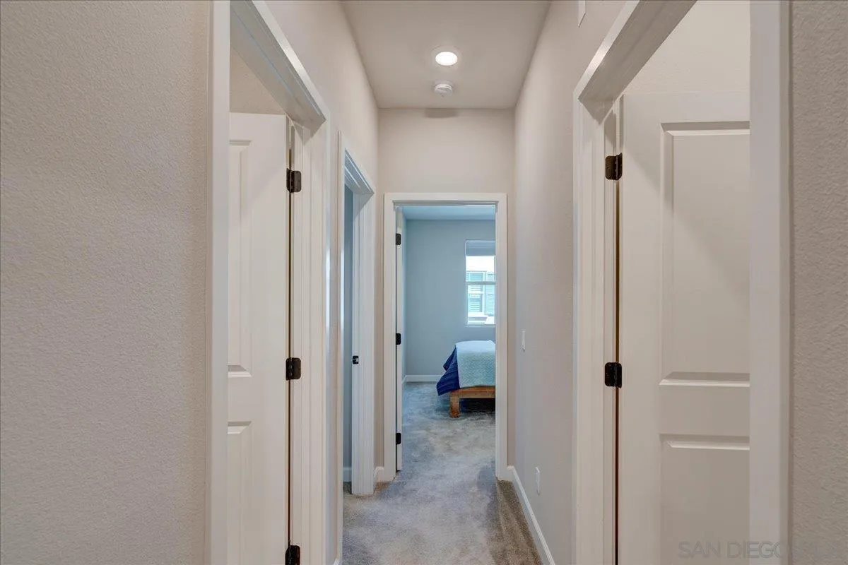 1092 Delpy View Point Vista, CA 92084 - Photo 19 of 48 Gallery Image 19