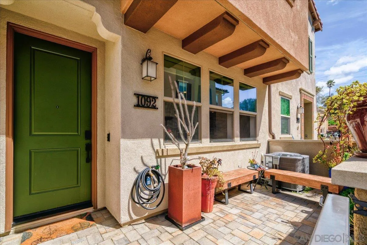 1092 Delpy View Point Vista, CA 92084 - Photo 2 of 48 Gallery Image 2