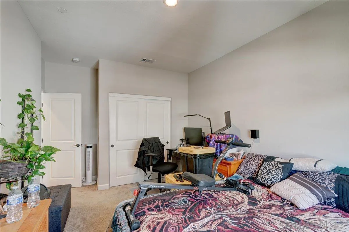 1092 Delpy View Point Vista, CA 92084 - Photo 23 of 48 Gallery Image 23