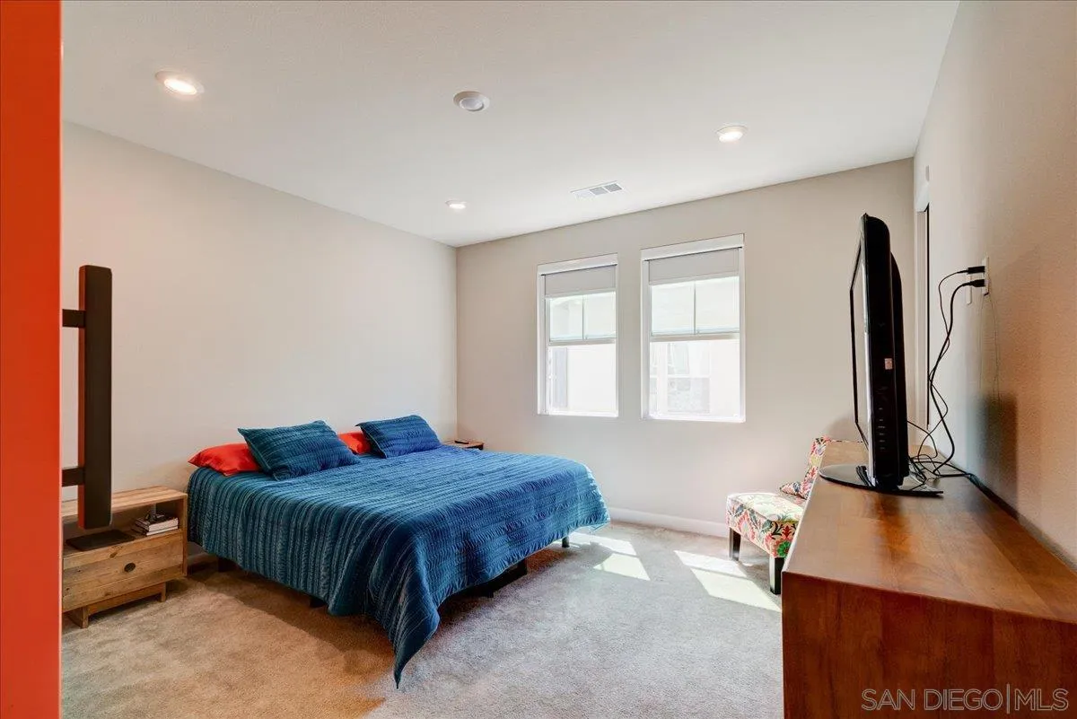 1092 Delpy View Point Vista, CA 92084 - Photo 31 of 48 Gallery Image 31