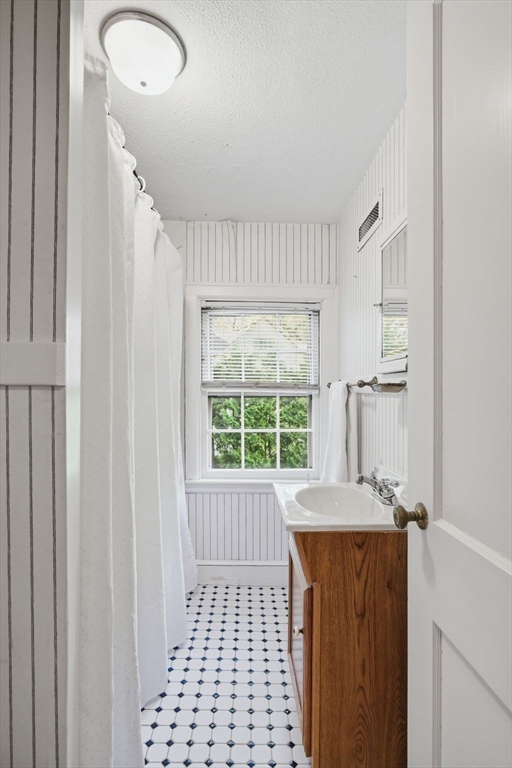 38 Oxford Road Longmeadow, MA 01106 - Photo 32 of 42
