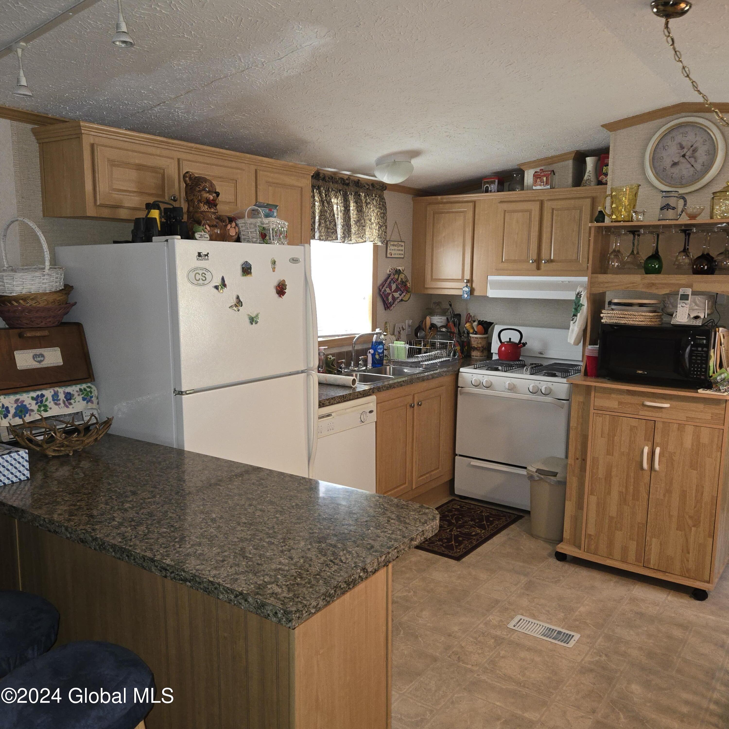 432 Toad Point Road Petersburgh, NY 12138 - Photo 9 of 27 20241017_132515