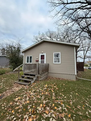 $144,900 | 422 Arnold Avenue South, Thief River Falls, MN 56701