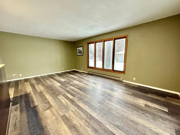 $144,900 | 422 Arnold Avenue South, Thief River Falls, MN 56701