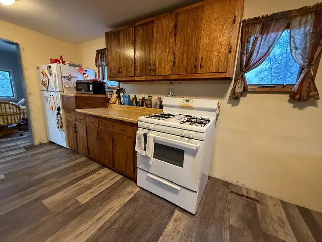 $144,900 | 422 Arnold Avenue South, Thief River Falls, MN 56701