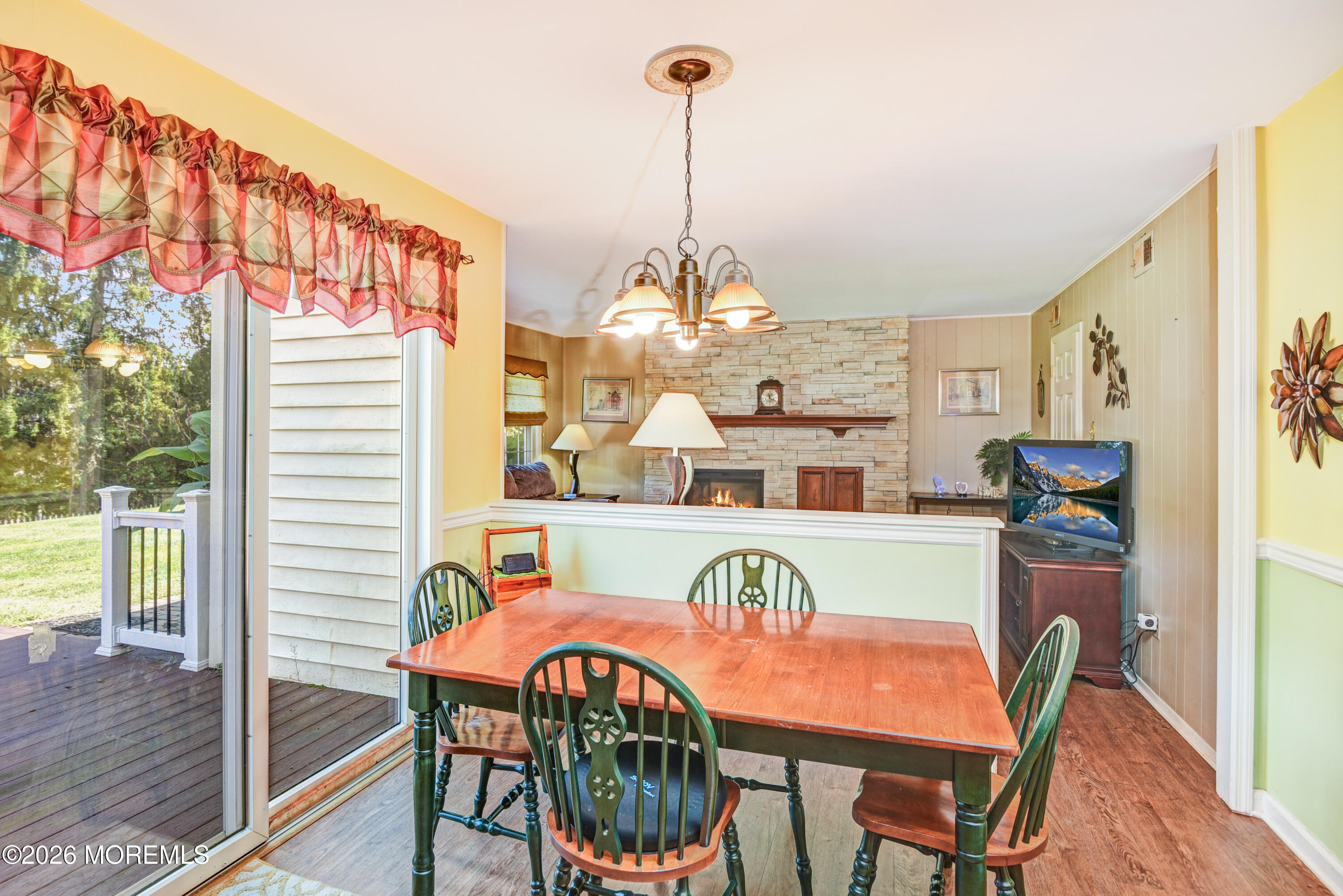 21 Totem Road Freehold, NJ 07728 - Photo 8 of 30 Kitchen-5
