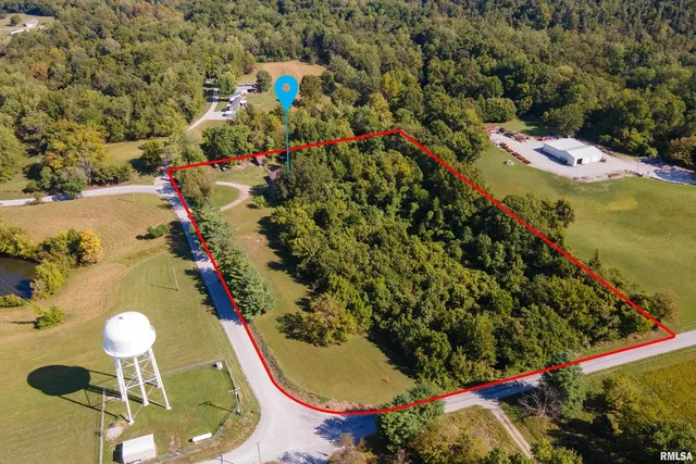 $220,000 | 8384 Hickory Ridge Road, Murphysboro, IL 62966