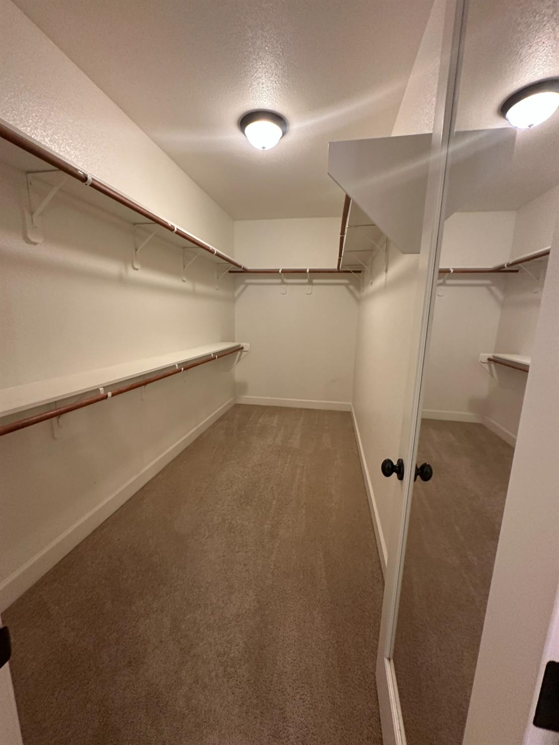 1105 North Perry Avenue Clovis, CA 93611 - Photo 15 of 26