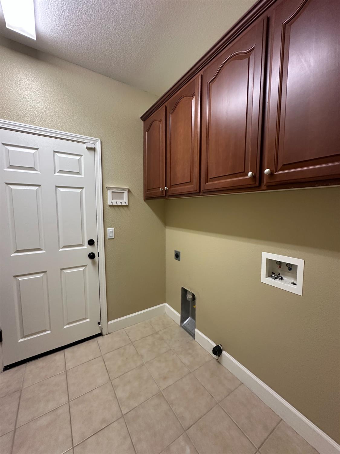 1105 North Perry Avenue Clovis, CA 93611 - Photo 23 of 26