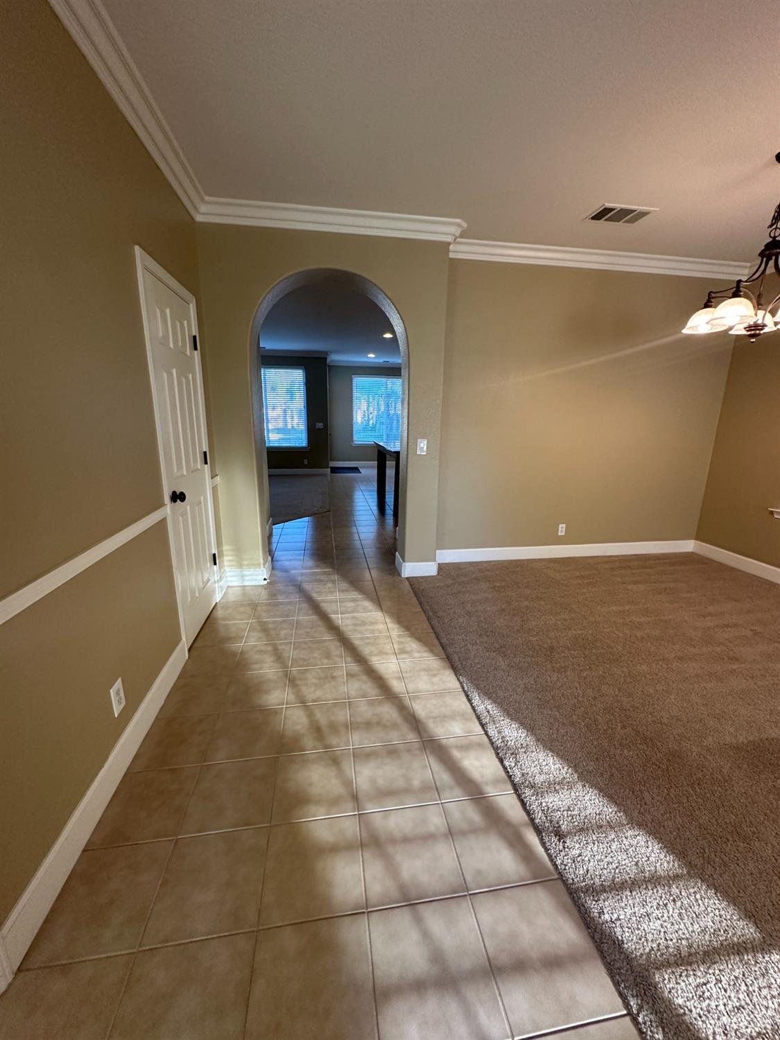 1105 North Perry Avenue Clovis, CA 93611 - Photo 4 of 26