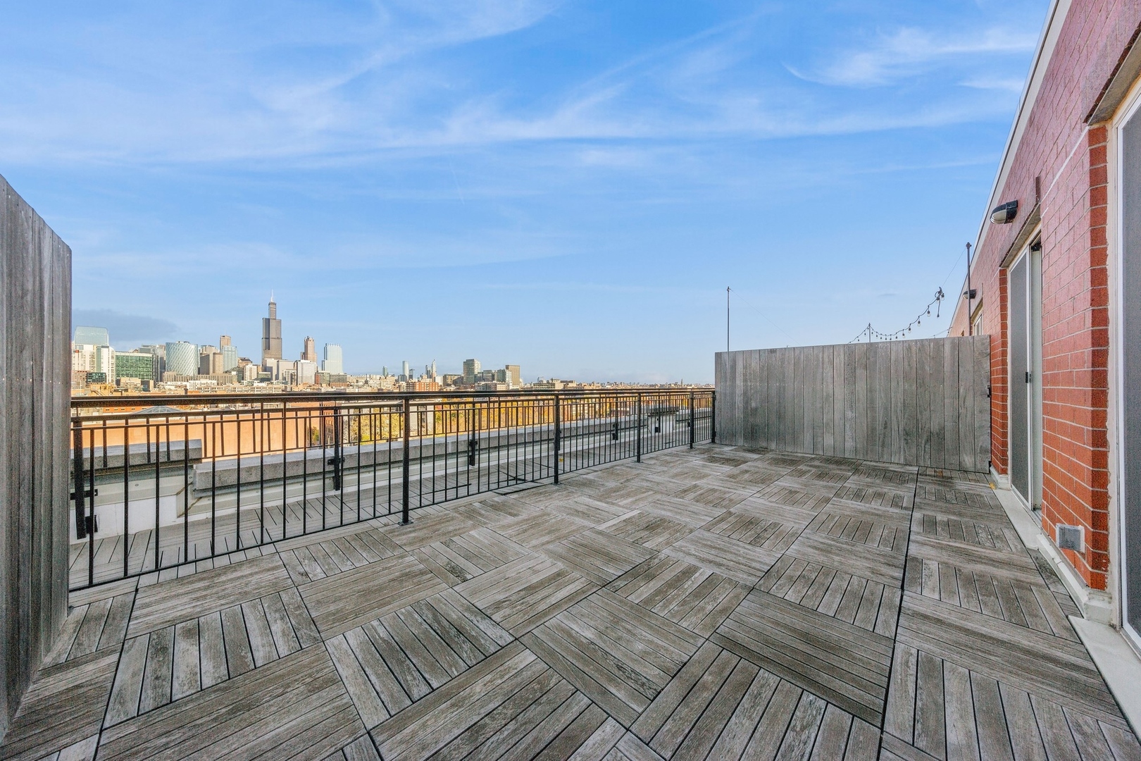 6 South Laflin Street, Unit 910 Chicago, IL 60607 - Photo 18 of 22