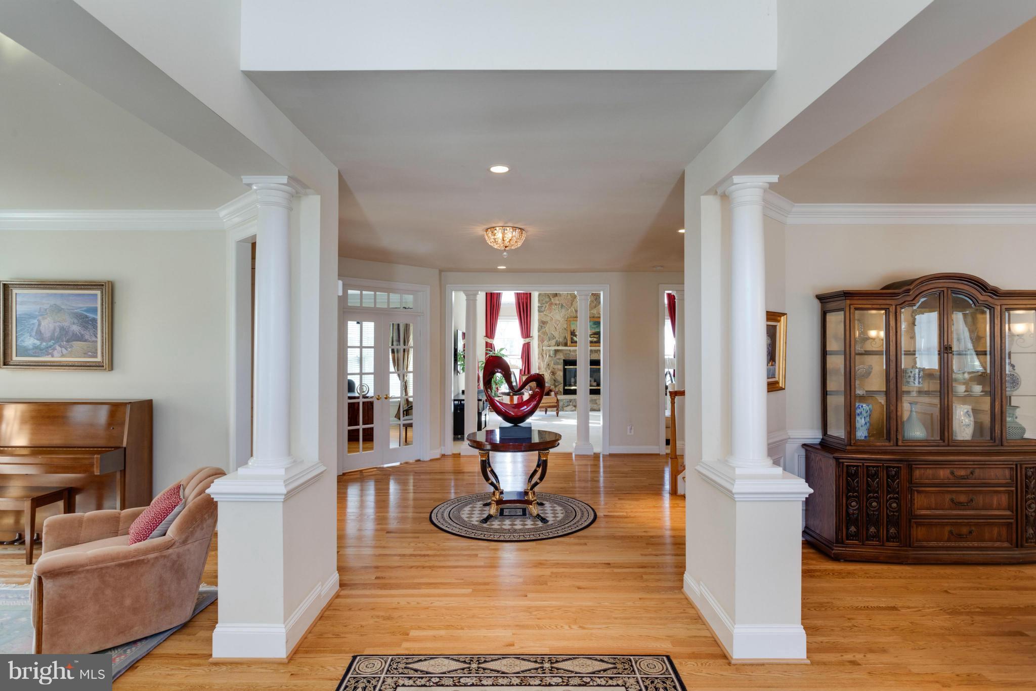 9429 Old Courthouse Road Vienna, VA 22182 - Photo 2 of 30 Interior (General)