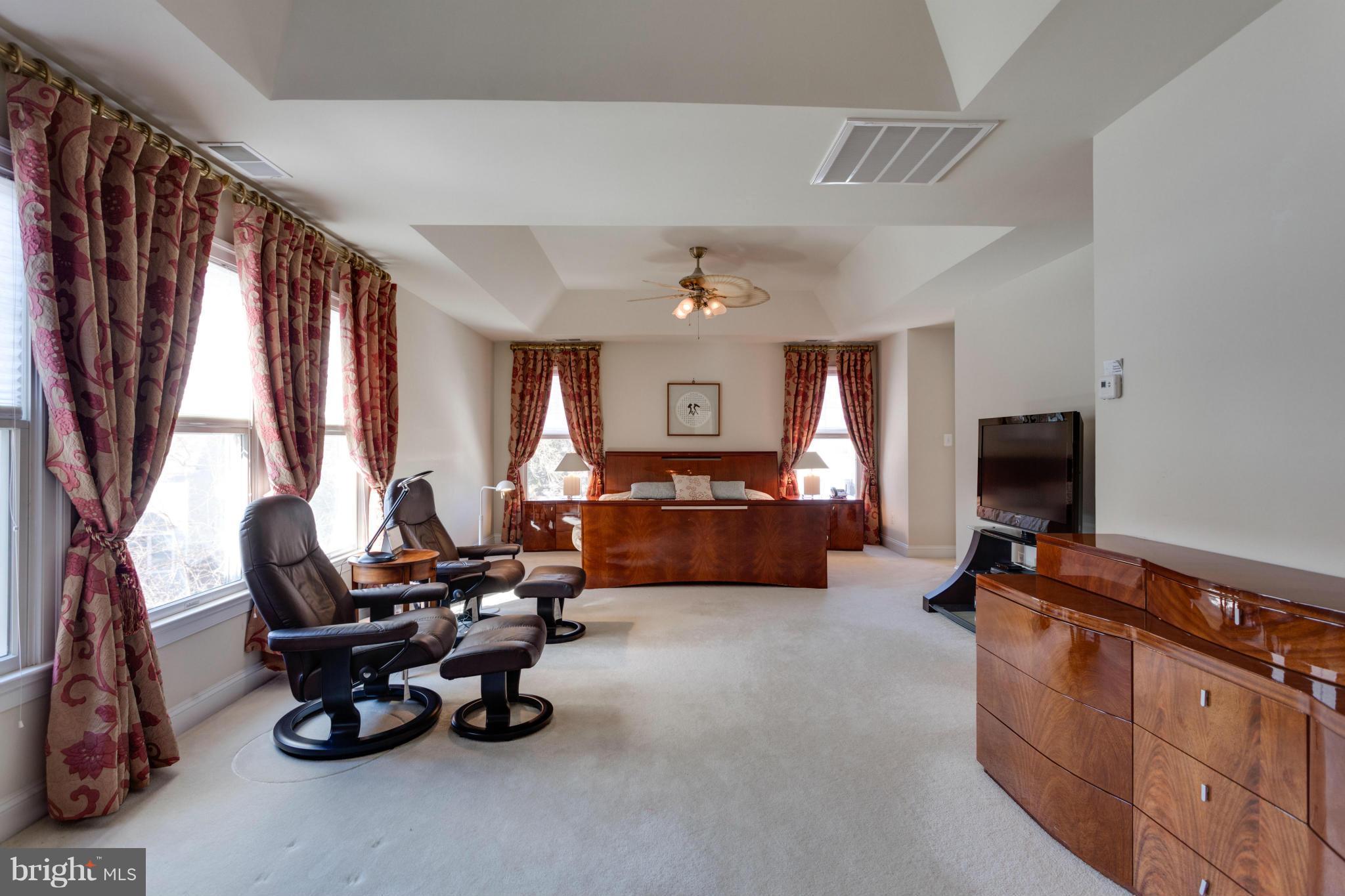9429 Old Courthouse Road Vienna, VA 22182 - Photo 11 of 30 Bedroom (Master)