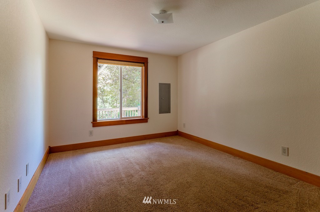 13936 Koala Court Southwest Rochester, WA 98579 - Photo 16 of 25