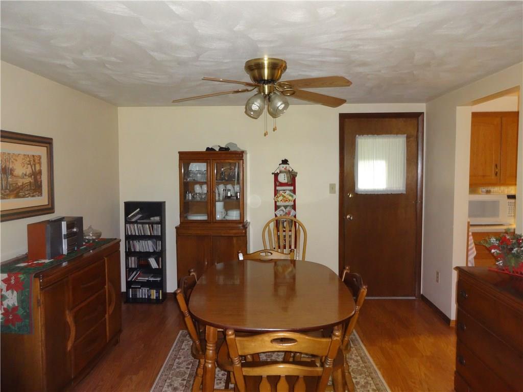 130 Spring Street Yukon, PA 15698 - Photo 3 of 12 Diningroom