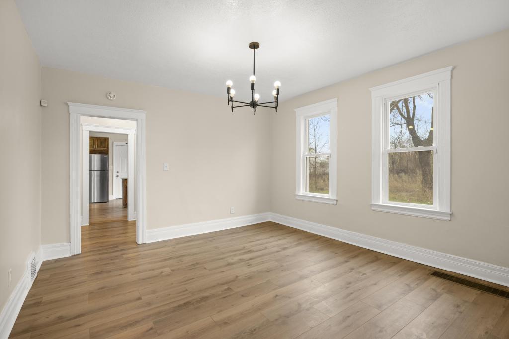 4510 Harding Street Detroit, MI 48214 - Photo 6 of 18