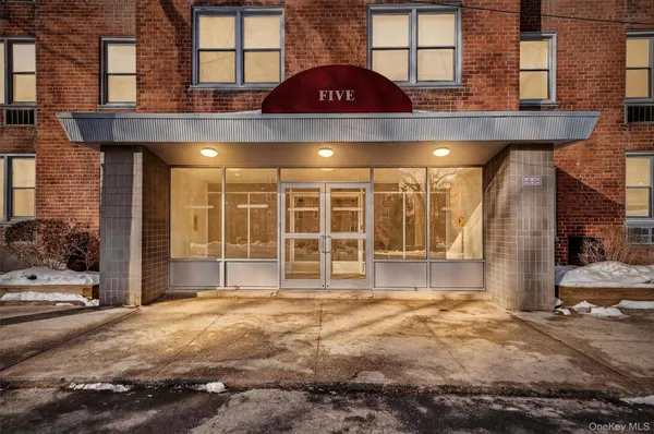 $200,000 | 5 Sadore Lane, Unit 3H, Yonkers, NY 10710