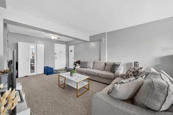 $200,000 | 5 Sadore Lane, Unit 3H, Yonkers, NY 10710
