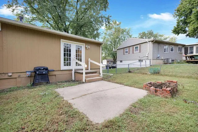 $199,900 | 5401 Cranberry Hill Circle, St. Joseph, MO 64503