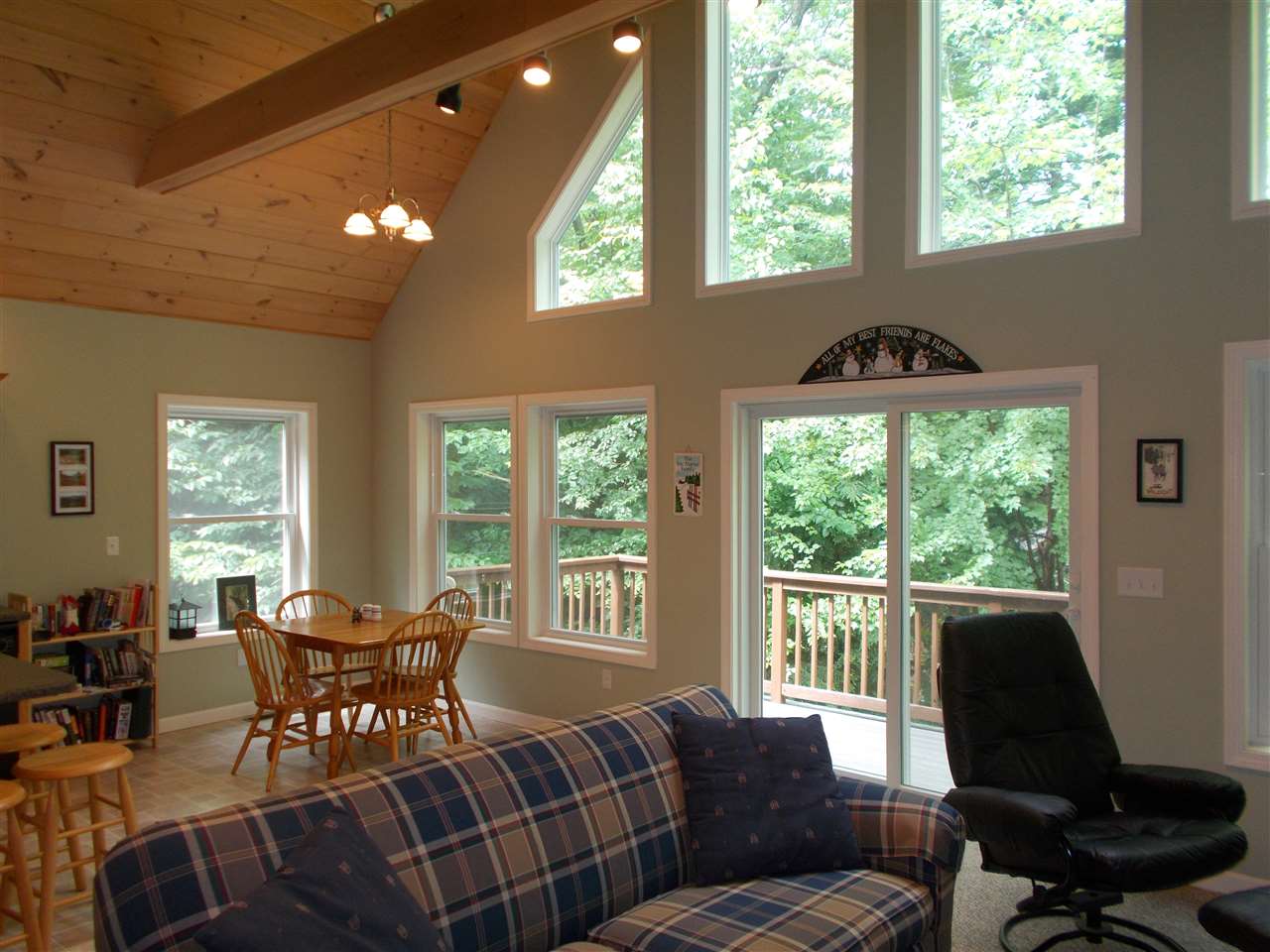 38 Gotzens Road Conway, NH 03818 - Photo 3 of 36