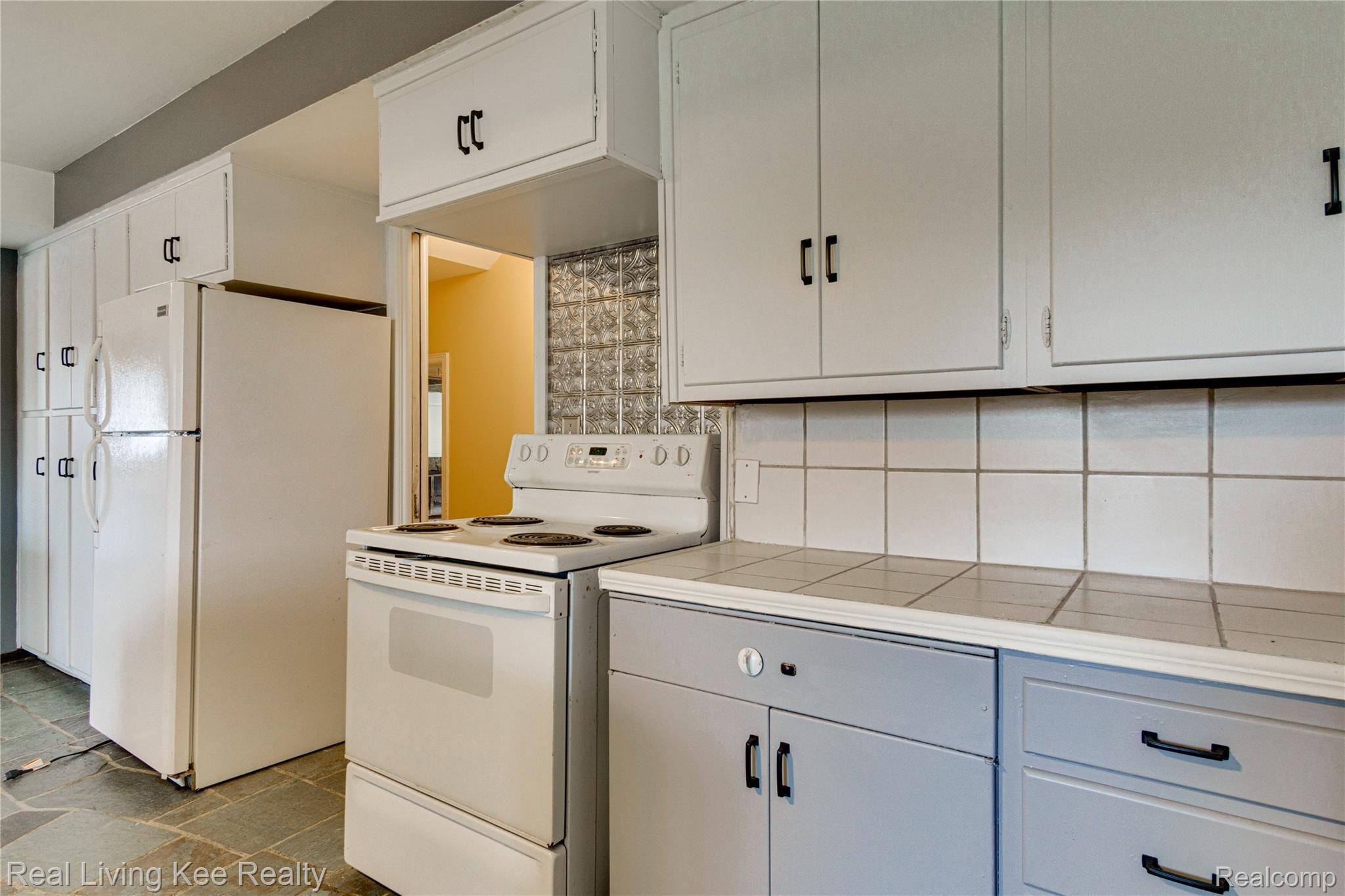 1267 Lake George Road Oakland, MI 48363 - Photo 72 of 80 Interiors (43 of 55).jpg
