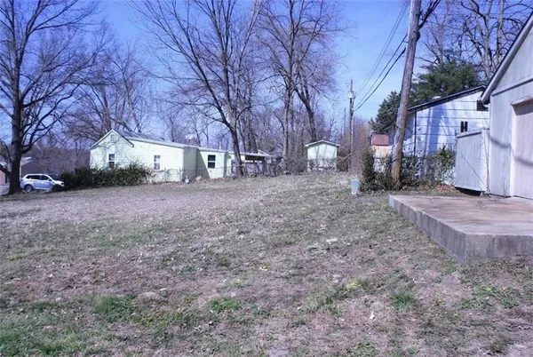 $13,000 | 2911 South Sterling Avenue, Independence, MO 64052