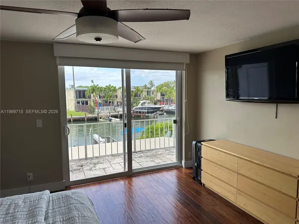 $4,800 | 925 Northeast 26th Avenue, Unit 925, Hallandale Beach, FL 33009